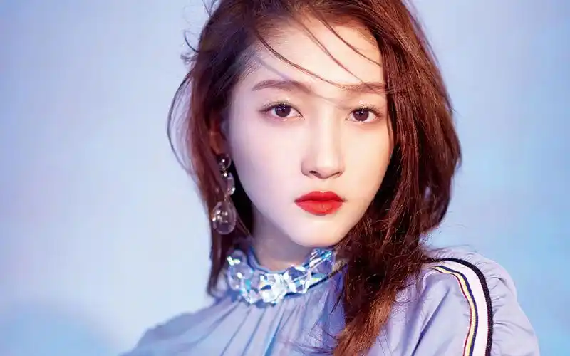 关晓彤清爽性感写真图片桌面壁纸