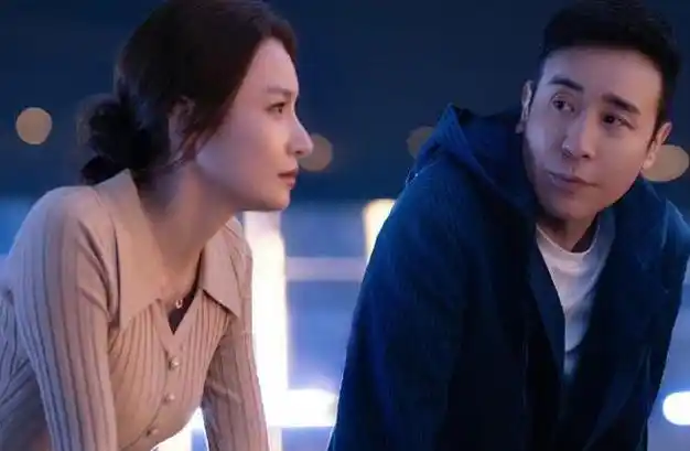 其中,于和伟与隆妮的吻戏,也是看点之一,更加可以说是剧迷的狂欢!