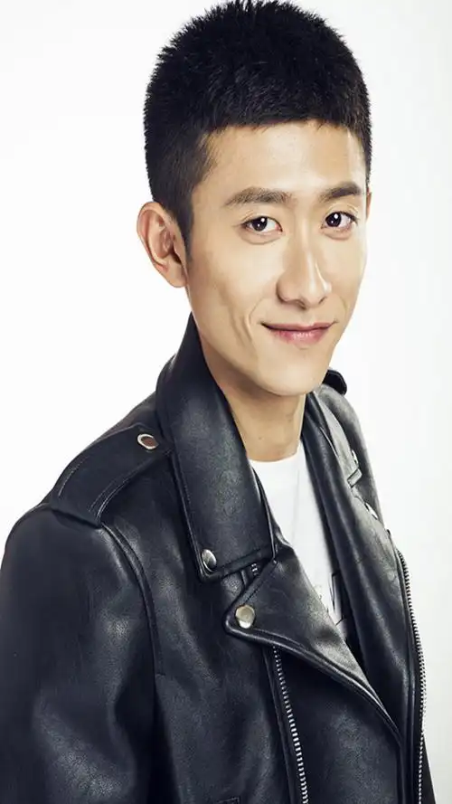 实力小鲜肉张一山西装帅气写真图片79