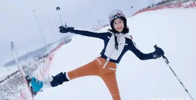 她和彭于晏在健身房这状态,难怪被传领证啊_张钧甯_一个人_杂志