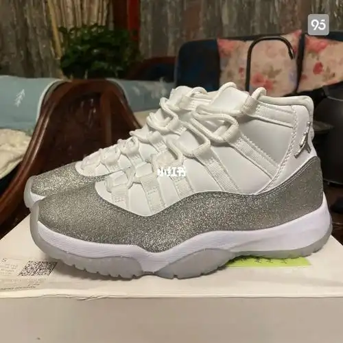 aj11满天星婚鞋36码