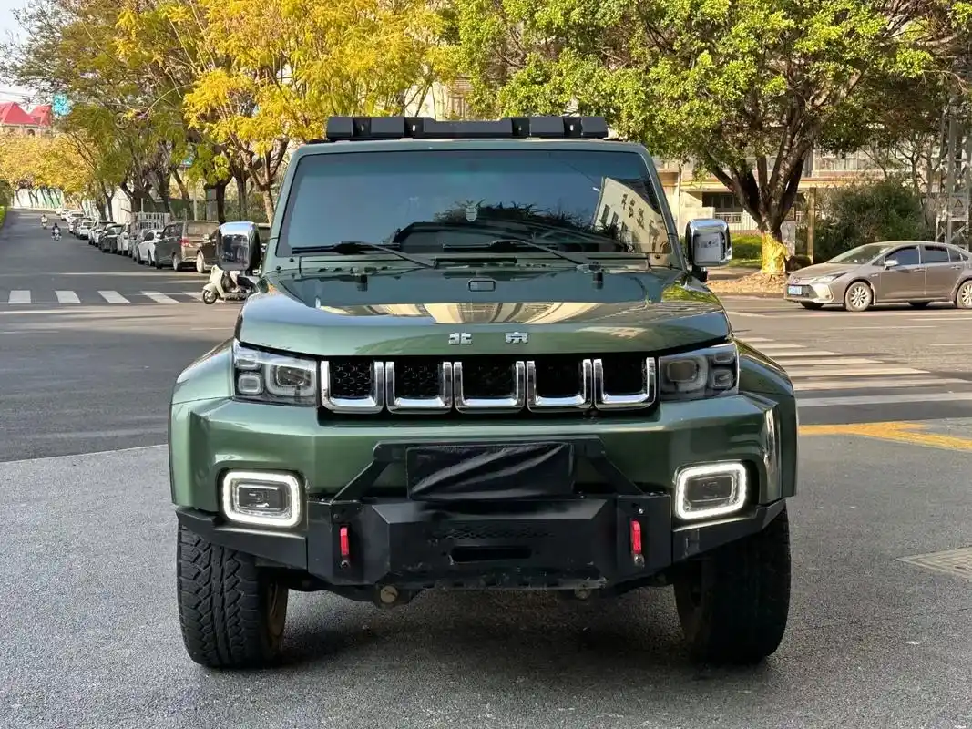 北京bj40plus 2.3t自动汽油 四驱尊享版      - 抖音