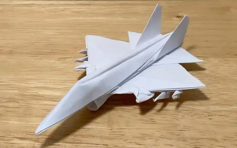 猎鹰战机折纸展示,jayson merrill 纸飞机大师的最好的设计之一.