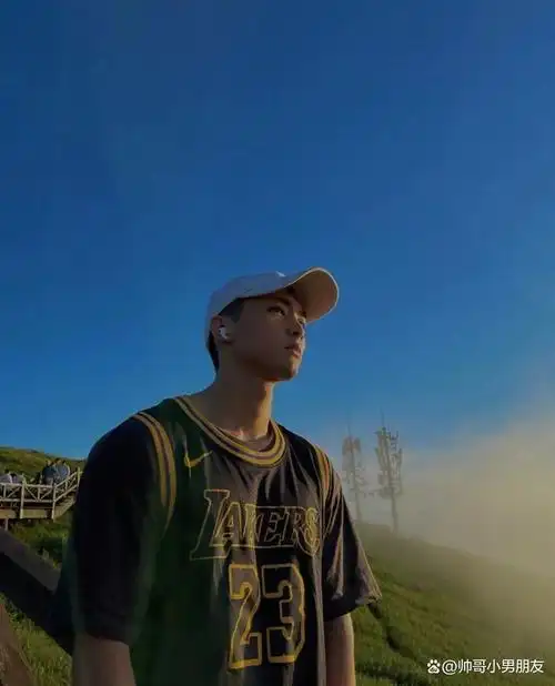 奶狗脸狼狗身的肌肉体育生,你的夏日限定男友请签收!