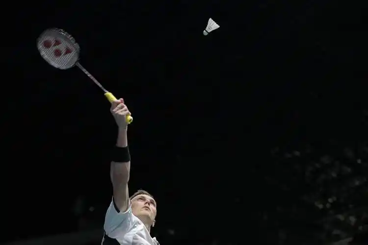 (体育)羽毛球——新加坡公开赛:安赛龙晋级八强