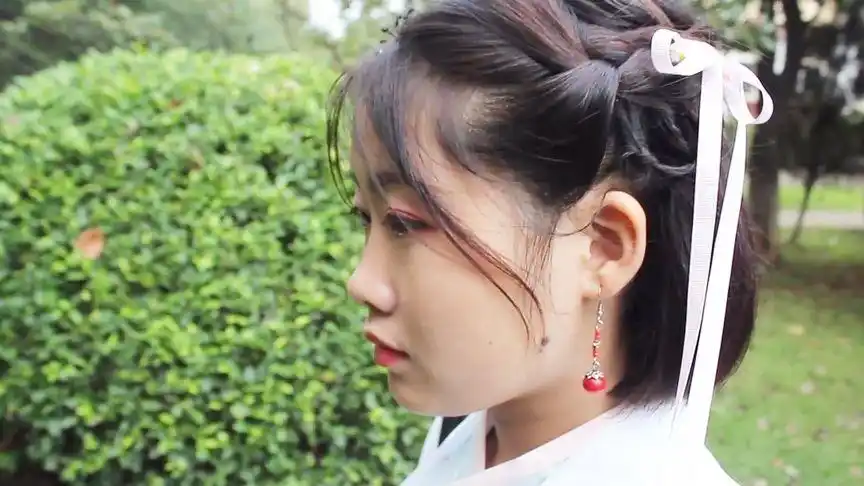 干练的短发女孩也能拥有古风柔美发型,从此汉服不再是路人