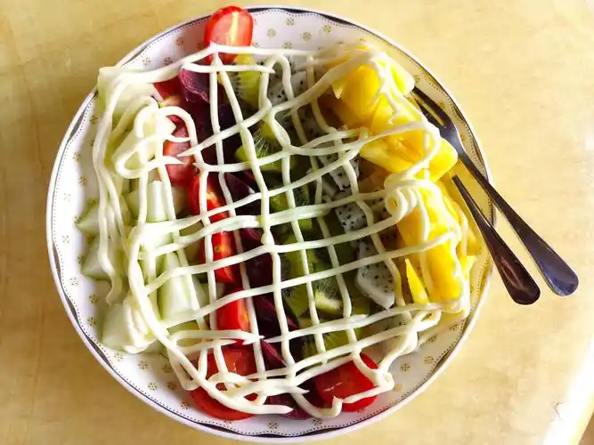 用什么水果做沙拉好吃(用哪些水果做沙拉好吃)