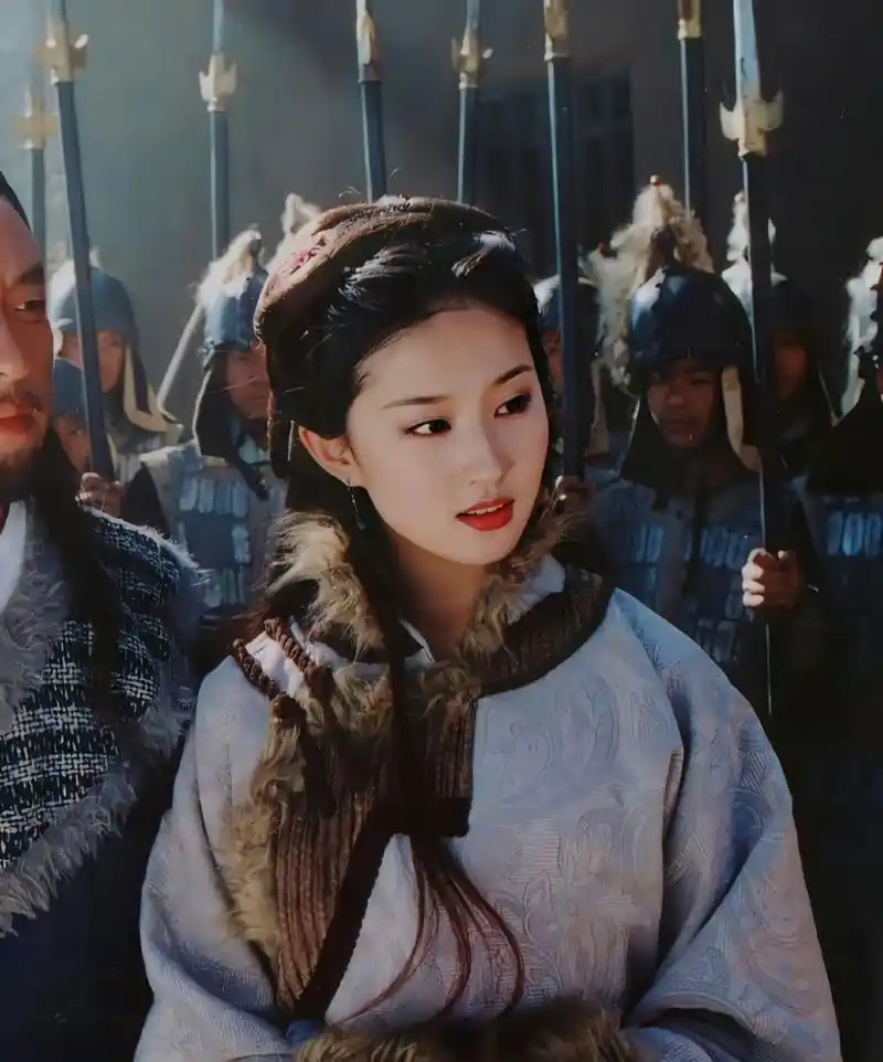 刘亦菲王语嫣美的精心动魄