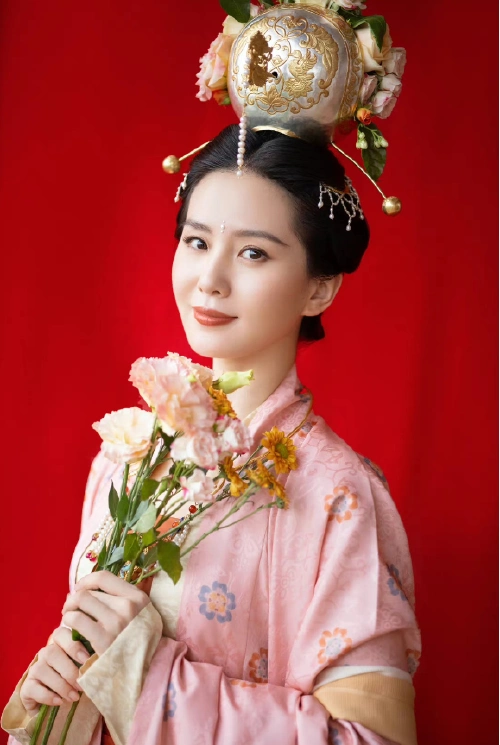 宋朝花冠可以有多美?你看看刘诗诗就知道了!仙子本仙无疑了!