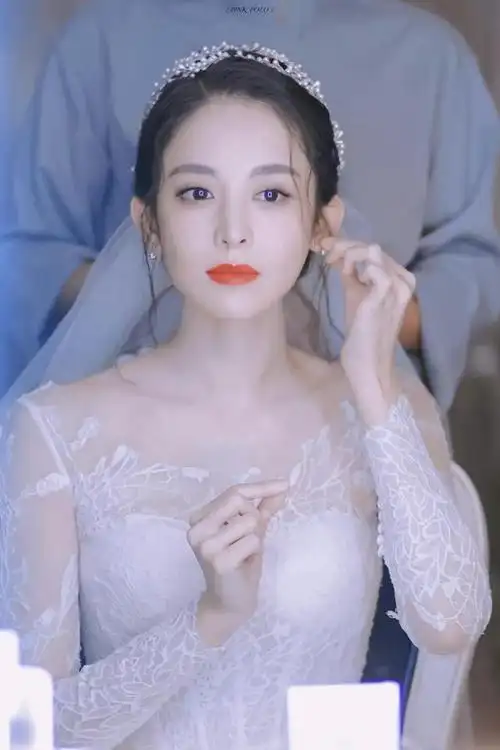 古力娜扎绝美婚纱照也太美了吧