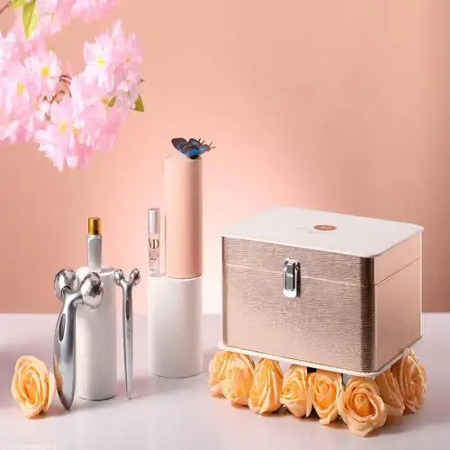 厂家直销化妆品包装盒 高档化妆品套装盒私人定制 医美产品盒图片