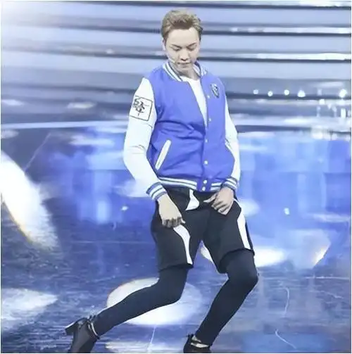 华晨宇恨天高亮相宁静绿唇惹争议明星高级审美惊煞众人