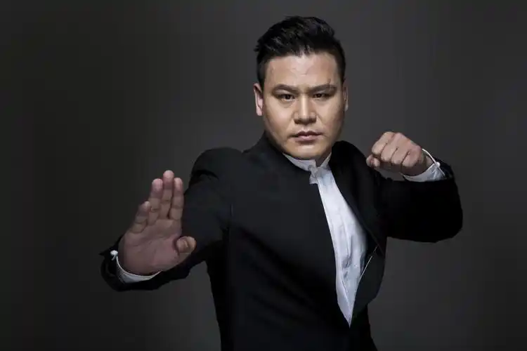 的搏击大战外,还将有武术演出,dj/mc 现场互动,国潮龙狮共舞,龙狮呈祥