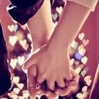 情侣浪漫手牵手微信头像【点击鼠标右键下载】