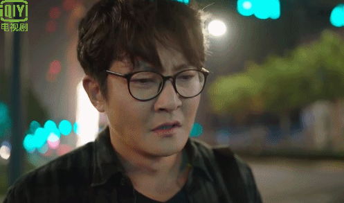 后来,哪怕是不在大厂工作的中年人也知道,过了35岁,人就完犊子了.