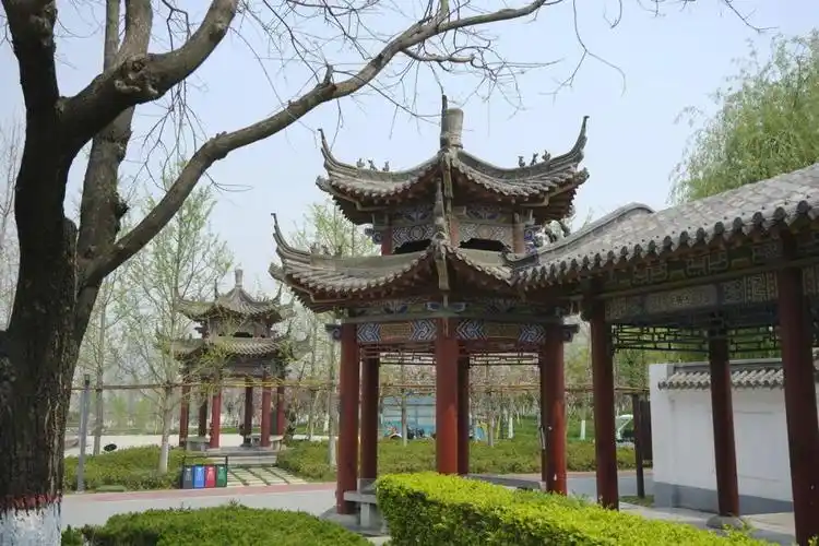 柳青广场见闻严建设