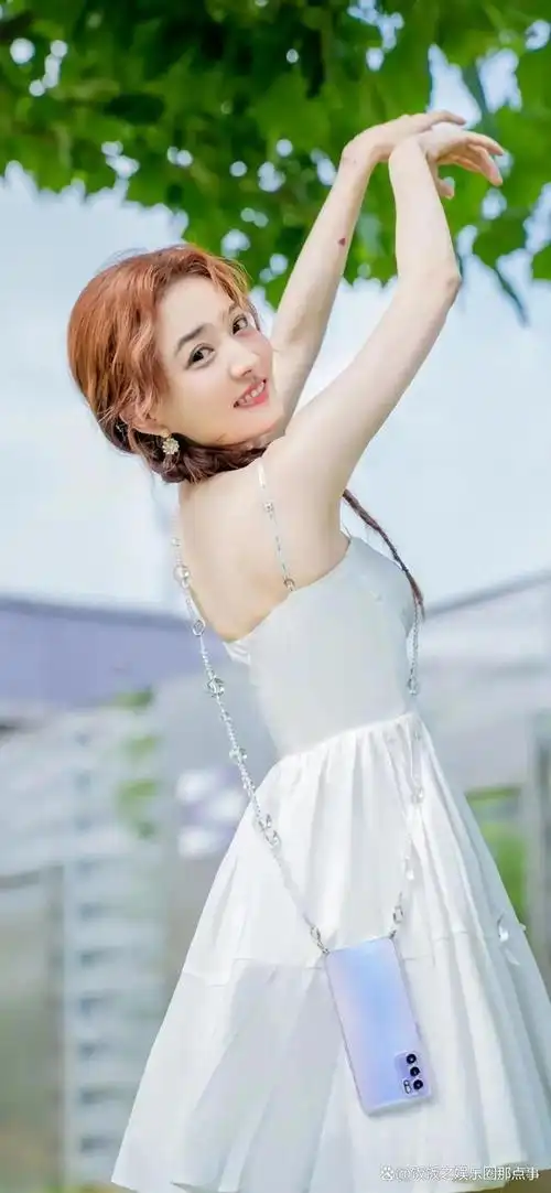 徐璐:百变女神的华丽绽放