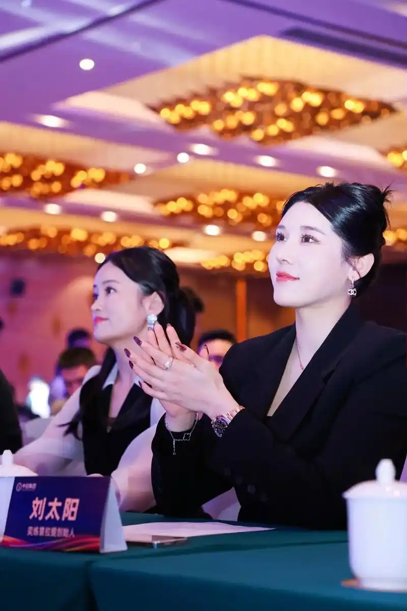 中田集团刘太阳#中田健身工作室紫藤路店 教练私教包月2100 - 抖音