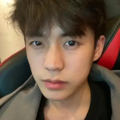 男生头像余庆伟