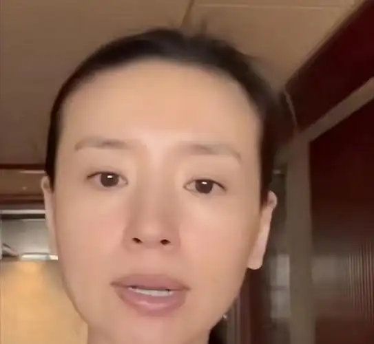 这些明星个个都身材发福秒变路人甲