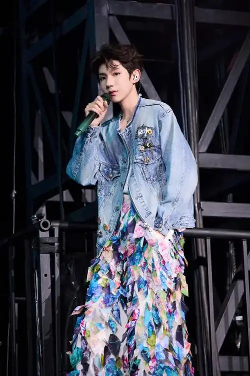 王源不理解但听话