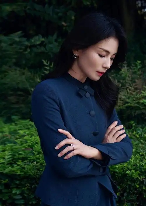 大明星刘涛晒出几张漂亮的照片,但是照片中却暴露了刘涛存在的一个