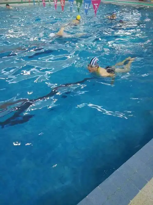 《大海的故事》第十一集游泳.