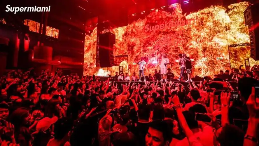 1 girls power 蹦出引力之外-西安超级迈阿密酒吧/super miami