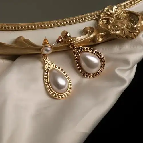 主图耳针款olddream复古珍珠耳钉女简约法式宫廷优雅圆形珍珠耳环耳坠