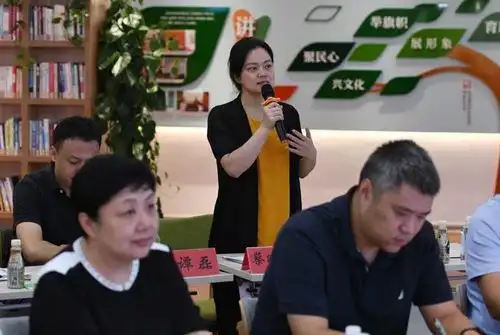 青岛市政协常委蔡晓丹为垃圾分类工作建言献策"人口密集的老旧小区的