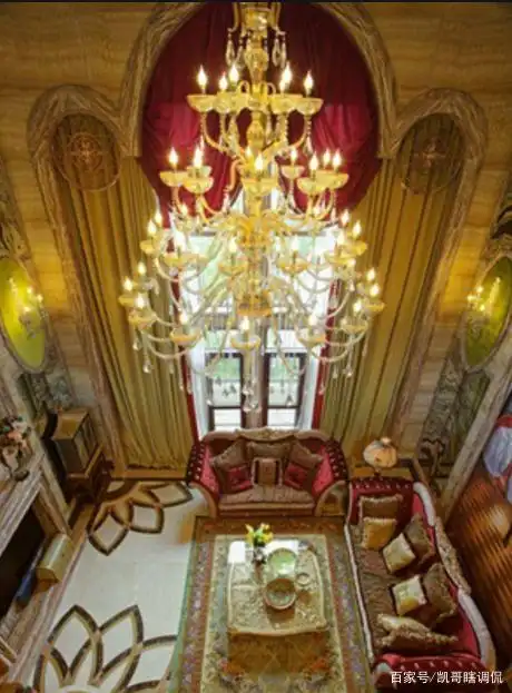 晒晒李湘发豪宅,装修如此奢华大气,网友:简直就是人间皇宫