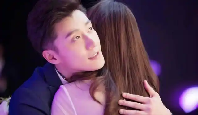 意难平!陈乔恩连续六年发文悼念乔任梁,带老公去墓前祭拜kimi