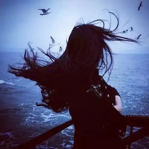 唯美伤感女生背影 _ 图片网