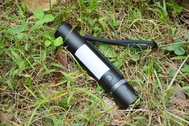 手电筒怎么打开,苹果x手电筒怎么打开(小米米家多功能手电筒测评)