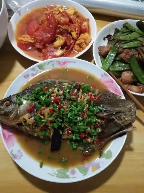 大厨教我做菜做的张姐-红烧鱼