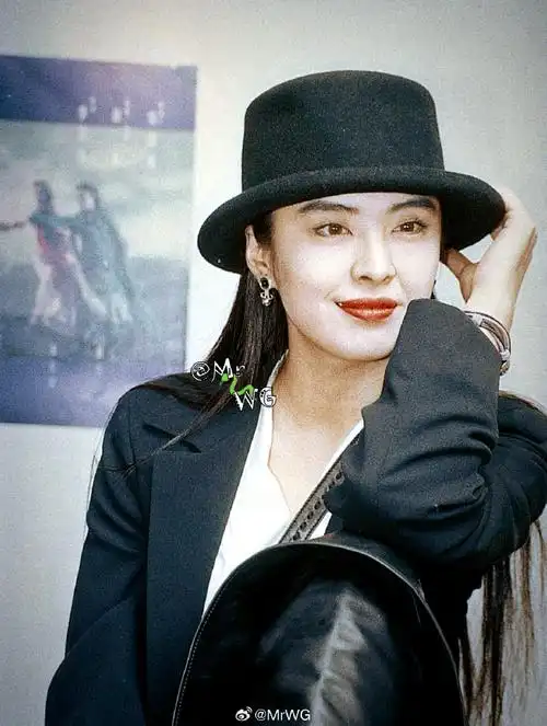 王祖贤超话#搭乘花絮去幕后#小倩归乡,那些年,作为"过江龙"港片大花