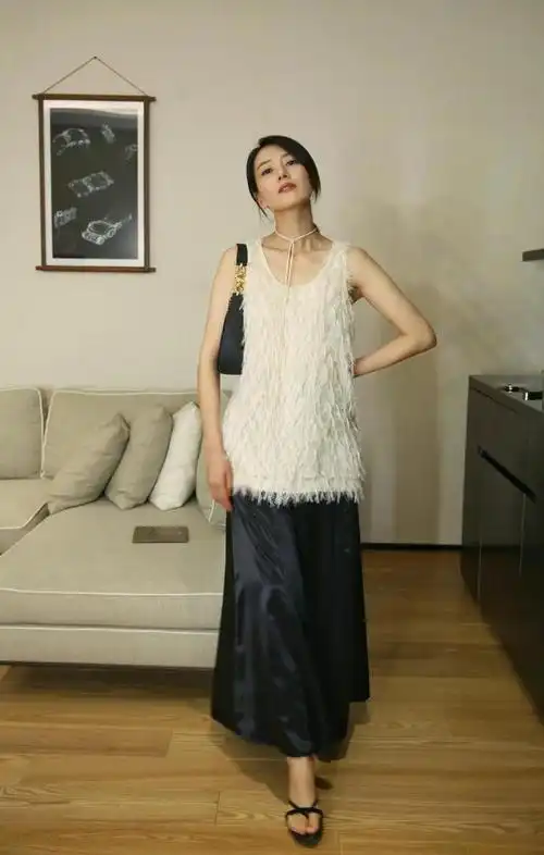 40 女性怎么穿衬衫,借鉴一下高圆圆的穿搭,减龄又时髦