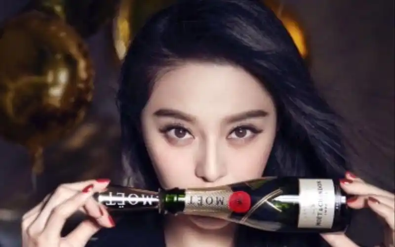 2013年4月11日范冰冰mo05t & chandon酩悦香槟首位亚洲代言人广告