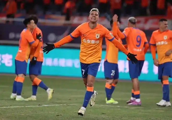 鲁能青训新星一线队首秀山东泰山队收获2024赛季中超联赛开门红