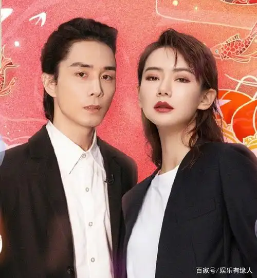 李承铉曾见到戚薇的学长脱口而出喊对方丈夫戚薇的脸色都变了