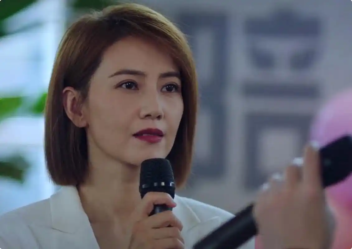 王炸变"炸弹"?高圆圆新剧才播5集,收视率下跌,豆瓣差评一片