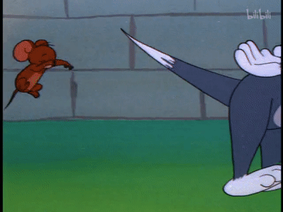 杰瑞想了各种办法阻止汤姆陷入爱河,但汤姆就算是爬,也要爬到白猫家里