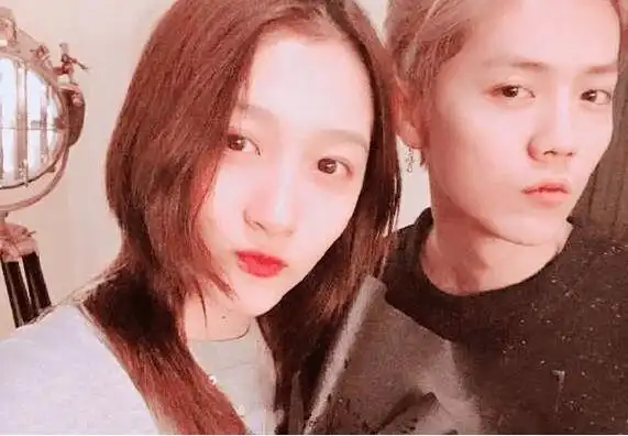 关晓彤探班鹿晗,多年反对恋情粉丝认输,网友:好事将近?