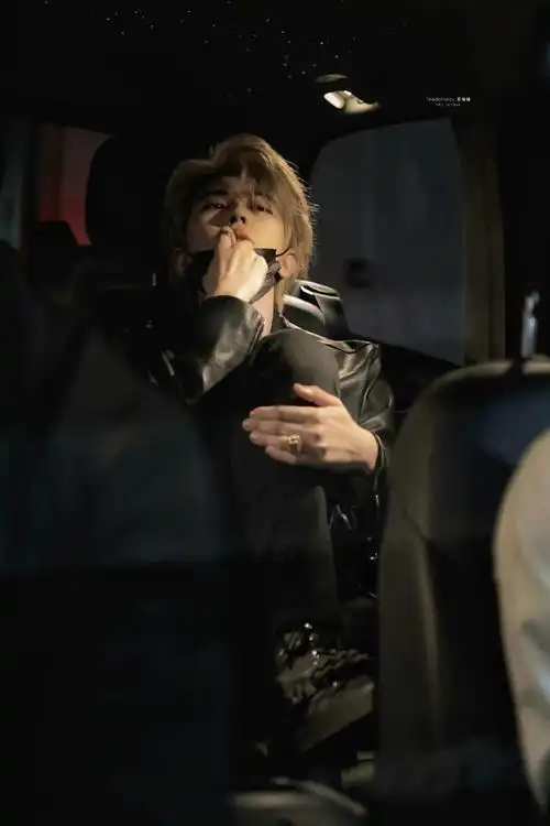 再发一遍神图,这是top级别#蔡徐坤