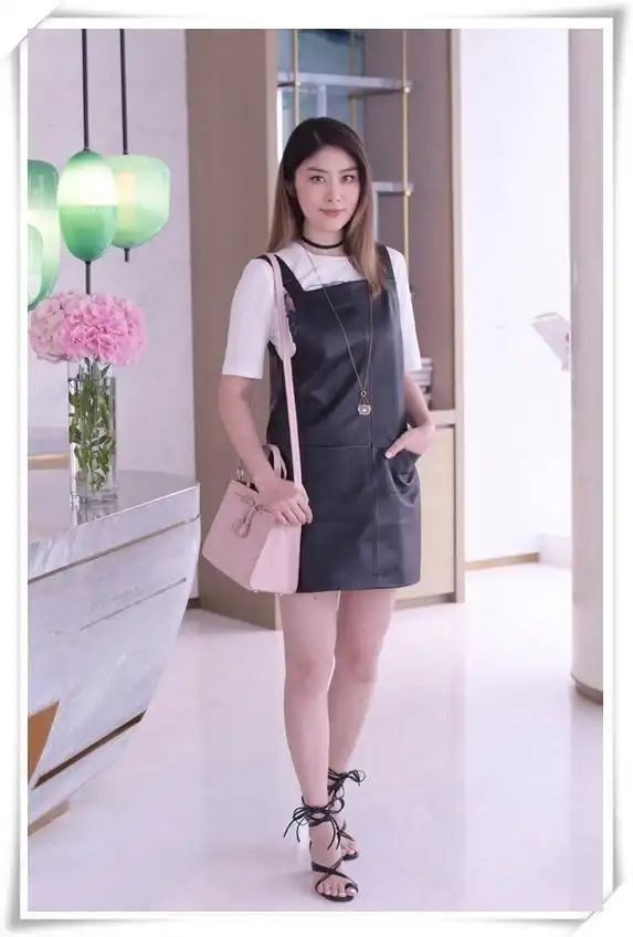 44岁陈慧琳这穿衣不得了!,网友:逼死普通人!