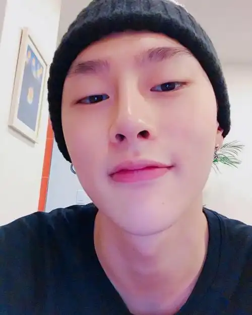 ins:komurola 权玄彬 模特 produce 101 第二季