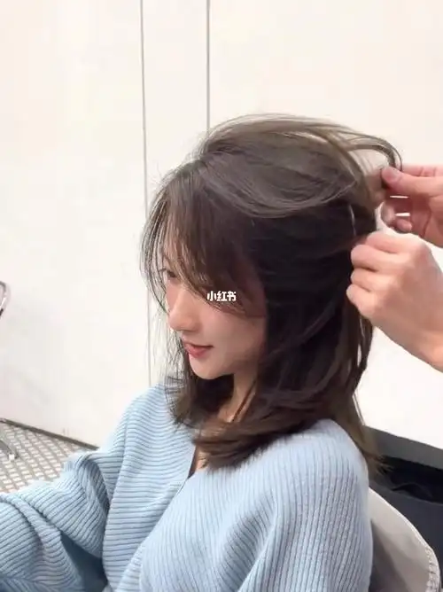 不烫不染推荐发型高层次的锁骨发