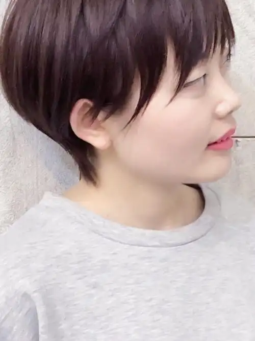 【一款百搭好看又不用打理的短发发型】