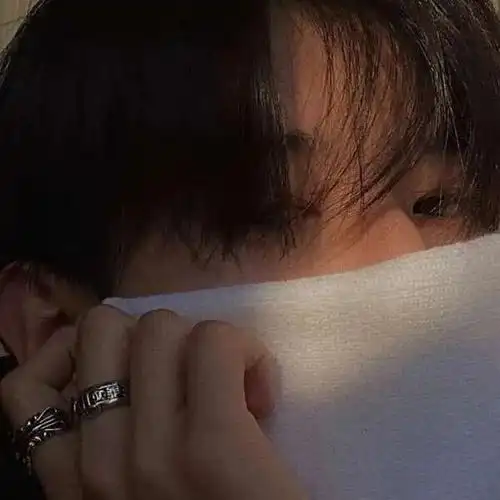 禁欲系男生头像