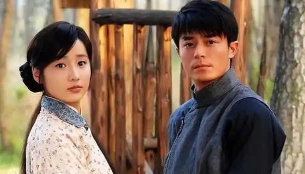 胡歌带她入行唐嫣把她带火人人都想娶她现在40多岁美到犯规